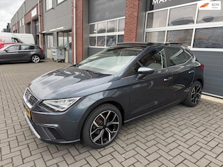 Seat Ibiza 1.0 TSI LED Pano Camera Navi Carplay Stoelvw PDC