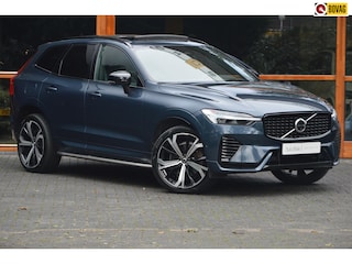 Volvo XC60 T6 Hybride AWD Ultimate Dark | Luchtvering | Head-Up Display | Panoramadak | Stoel + Stuur Verwarmd | Harman/Kardon |