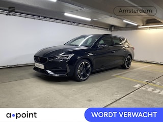 Cupra Leon 1.4 TSI eHybrid PHEV FR Business Intense 204 pk Automaat | Navigatie | Parkeersensoren (Park assist) | Achteruitrijcamera | Adaptieve cruise control | Stoelverwarming |