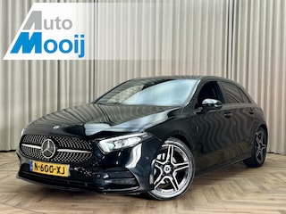 Mercedes-Benz A-klasse 180 *AMG* Stoelverwarming / Camera / Ambiance Lighting / FULL LED / 18"LMV / Org.NL!