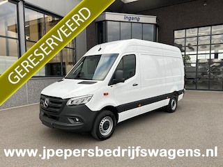 Mercedes-Benz Sprinter 317 CDI L2 H2 PRO Facelift / LED / MBUX / Navigatie / Camera / Parkeersensoren / Cruise control / Airco / 270 Graden achterdeuren