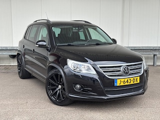 Volkswagen Tiguan 2.0 TSI 4Motion 3X R-Line|DSG|XENON|PDC|19"|STOELVERWARMING|CLIMA|CRUISE|NAVI|BT