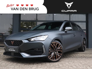 Cupra Leon 1.4 e-Hybrid 245pk VZ | Trekhaak | Stoel- & stuurwielverwarming | Adaptieve cruise control | Dynamic Chassis Control | Navigatie |