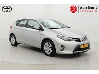 Toyota Auris 1.8 Hybrid Aspiration | Origineel NL | Volledig dealer onderhouden | Cruise Control | Clima | Camera | 15 inch | Bluetooth