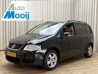 Volkswagen Touran 1.6-16V FSI Trendline Trekhaak / Cruise Control / Airconditioning / Navigatie / Bluetooth / Org.NL!