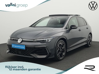 Volkswagen Golf 1.5 eTSI 150 pk DSG R-Line Edition | Panoramadak | IQ Light | Stoel-/stuurverwarming | Adaptive Cruise | 18 inch