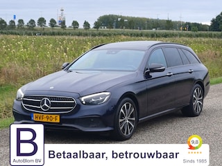 Mercedes-Benz Estate 300 e Avantgarde /Pano/Cruise/18"/Sfeer/