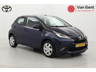 Toyota Aygo 1.0 VVT-i x-play | Airco | Camera | Elektrische ramen voor | Bluetooth