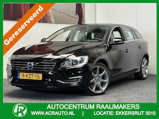 Volvo V60 2.4 D6 AWD PLUG- IN HYBRID SUMMUM NAVIGATIE CRUISE CONTROL CLIMATE CONTROL  LEDER STOELVERWARMING BLUETOOTH TELEFOON MULTIMEDIA VOORBEREIDING KEYLESS GO PDC AFN. TREKHAAK ZEER MOOI !! 3010