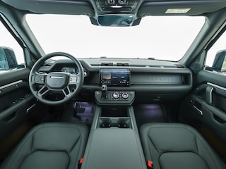 Land Rover Defender 2.0 P300e 110 X-Dynamic HSE | Trekhaak | 22" | Koelbox