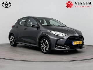 Toyota Yaris 1.5 Hybrid TeamNL | Apple Carplay / Android Auto | Adaptive Cruise | Keyless | Clima | Camera | LED | 16 inch