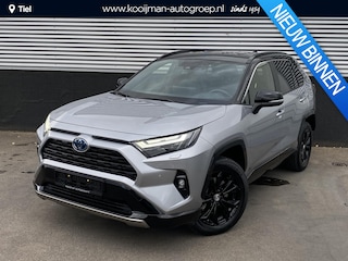 Toyota RAV4 2.5 Hybrid AWD Bi-tone Trekhaak, stoel- & stuurverwarming, keyless, achteruitrij camera, parkeersensoren v&a, navigatie Apple CarPlay/Android Auto