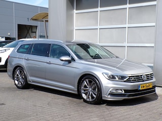Volkswagen Passat Variant 1.6 TDI Highline Business R|ACC