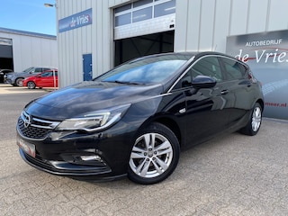 Opel Astra 1.0 Edition 5-Drs. Clima / Cruise / Stoel en stuurverw. / PDC V&A / LMV