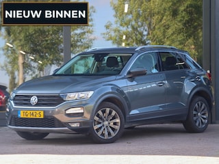 Volkswagen T-Roc 1.0 TSI Style Trekhaak Navigatie Camera