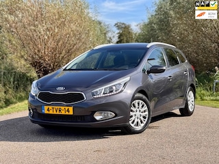 Kia Ceed Cee'd Sportswagon 1.6 GDI BusinessLine Navi Clima Camera PDC Dealer Onderhouden NAP Cruise Control