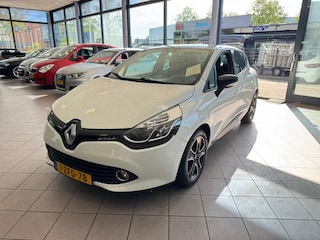 Renault Clio 0.9 TCe Expression APK 2-26 LMV NAVI BT BJ 2015 !!!
