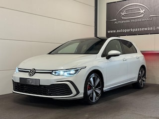 Volkswagen Golf 1.4 GTE Pano, ACC, IQ-Lights, Apple Carplay, Head-Up Display, Stoelverwarming, Sfeerverlichting, Dodehoek
