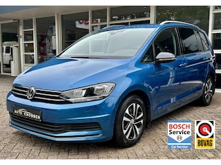 Volkswagen Touran 1.0 TSI Comfortline 7p Climat, ACC, Stoelvw, Trekhaak, LM..
