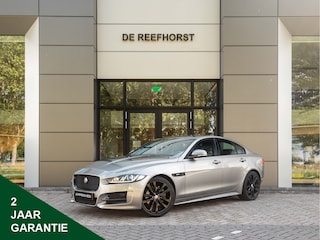 Jaguar XE 2.0 200pk R-Sport | Black Pack | 19'' Gloss Black | Stuurwielverwarming | 24 maanden Approved