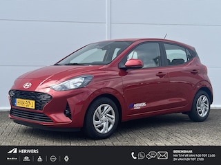 Hyundai i10 1.0 Comfort Smart 5-zits / Navigatie / Cruise Control / Airco / LED dagrijverlichting / Achteruitrijcamera / Parkeersensoren achter / Fabrieksgarantie t/m 16-7-2030 /