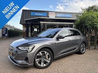 Audi e-Tron 55 Quattro Advanced App-connect acc Trekhaak Camer Audi e-tron e-tron 55 quattro advanced Pro Line Luchtvering