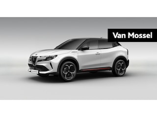 Alfa Romeo Junior 1.2 Turbo Hybrid Ibrida Speciale | €3.000,- VIP Voordeel | Panorama dak | LED Matrix Koplampen | Parkeersensoren | Parkeercamera Achter |