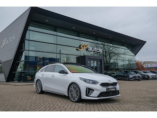 Kia ProCeed 1.4 T-GDI 140pk DCT7 GT-PlusLine Panoramadak Stoelverwarming voor+achter Stuurwielverwarming Navigatie Camera Elektrische klep