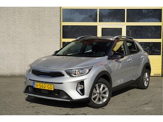 Kia Stonic 1.0 T-GDi MHEV DynamicLine BJ2021 Lmv 15" | Led | Pdc | Navi | Achteruitrijcamera | App-Connect | Climate control | Cruise control | Getint glas
