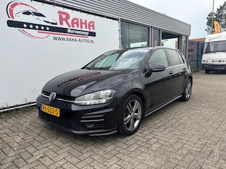 Volkswagen Golf 1.0 TSI Highline Business R