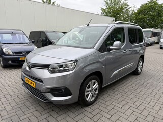 Toyota Proace City 4+1 Rolstoelauto 1e Eigenaar Rolstoelvervoer L1
