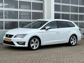 Seat Leon 1.4 TSI 150PK FR Connect Navi Camera Trekhaak NW APK