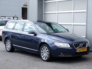 Volvo V70 1.6 T4 Limited Edition|Xenon|Cruise|Navi|PDC|Trekh