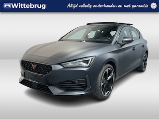 Cupra Leon 1.4 e-Hybrid Performance / AUTOMAAT/ PANO/ KEYLESS/ LED/ ELEKTR. STOEL/ ADAPT. CRUISE/ NAVI/ FULL LINK/ RIJ-MODI/ DIGITAL DASH/ STOEL-STUUR VERWARM./ PARK. SENSOREN/ DAB