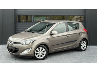 Hyundai i20 1.2i i-Deal Airco|Cruise|Trekhaak