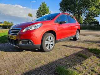 Peugeot 2008 1.2 PureTech 110pk Allure