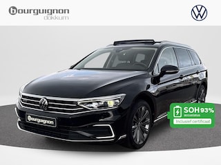 Volkswagen Passat Variant 1.4 TSI PHEV GTE Business | 218Pk | Pano Dak | Trekhaak | IQ Light |