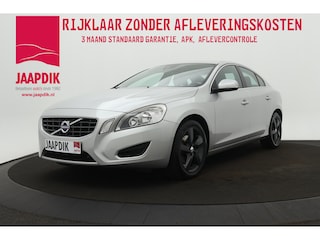 Volvo S60 BWJ 2011 1.6 180 PK T4 Momentum AUTOMAAT / TREKHAAK / CRUISE / CLIMA / NAVI / PARKEERSENSOREN / LMV / BLUETOOTH