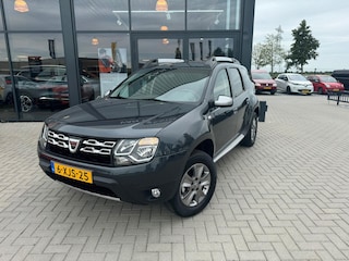 Dacia Duster TCe 125pk 4x2 Prestige / Trekhaak / Navigatie / Cruise-Control