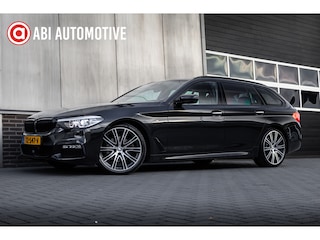BMW 5-serie Touring 520d 191 pk High Executive M-Sportpakket / BTW-Auto/ Pano-Dak/ Harman&Kardon/ Camera/ Leder/ Sport-Stoelen/ Stoel.Verw/ Lucht-Vering/ 20'' LMV