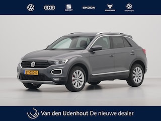 Volkswagen T-Roc 1.5 TSI 150pk DSG Sport Navigatie Trekhaak Virtual cockpit Acc Carplay 95