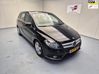 Mercedes-Benz B-klasse 180 Ambition Automaat Navi Leer Airco Cruise Control Alu Pdc