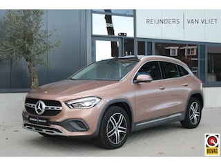 Mercedes-Benz GLA 250e Progressive | Pan.Dak | Rear View Cam. | Stoelverw. |