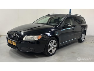 Volvo V70 2.4 D5 Summum DEALER HISTORIE / LEER