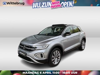Volkswagen T-Roc 1.5 TSI Style / Panorama dak / Cockpit Pro / IQ light / Stoel verwarming / Camera