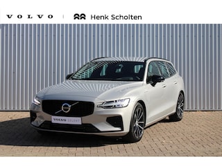 Volvo V60 2.0 T6 Plug-in hybrid AWD Plus Dark | 360graden rondomzicht camera| Semi elektrische trekhaak| Harman/Kardon premium audio | Geheugenfunctie voorstoelen | Stoelverwarming | Stuurwielverwarming