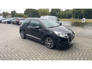 DS 3 1.2 PureTech Connected Chic | Achterbank in delen neerklapbaar | Airco (automatisch) | Apple Carplay/Android Auto|telefoonintegratie premium