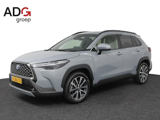 Toyota Corolla Cross Hybrid 140 Style | Trekhaak | Parkeersensoren | Apple Carplay/Android Auto | Elektrische achterklep | Half leer | Stoelverwarming |