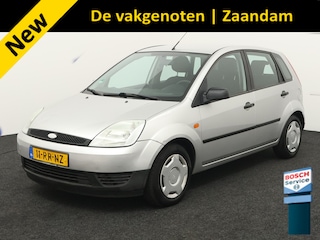Ford Fiesta 1.3 Futura Trekhaak Het is een fijne, compacte en betrouwbare auto die altijd keurig is onderhouden. Dankzij de zuinige 1.3 benzinemotor is hij ideaal voor zowel stadsverkeer als de wat langere ritten. De auto r