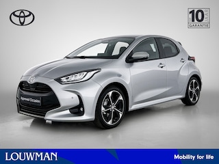 Toyota Yaris 1.5 Hybrid 130 Executive | Navigatie | Panoramadak | BSM | Parkeersensoren voor+achter |